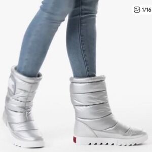 Sorel Joan Arctic Next Lite Mid Puffy Waterproof Platform Snow Boot Silver 9.5